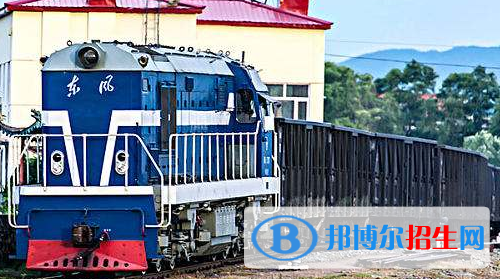 貴陽2020年去讀鐵路學(xué)校學(xué)什么對以后好一點(diǎn)