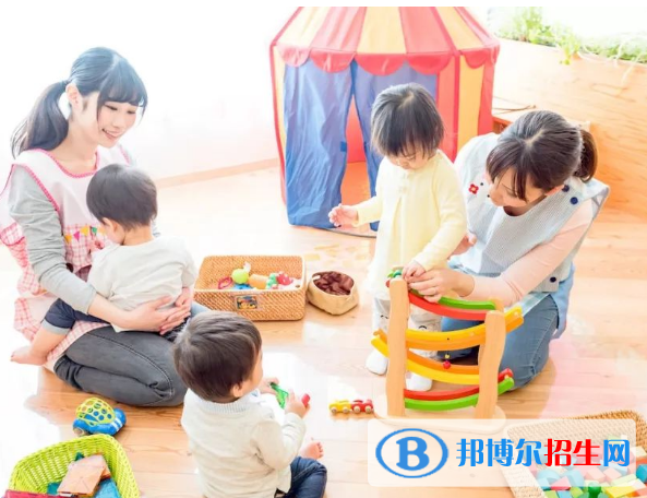 長(zhǎng)沙2020年適合男生的鐵路學(xué)校專業(yè)
