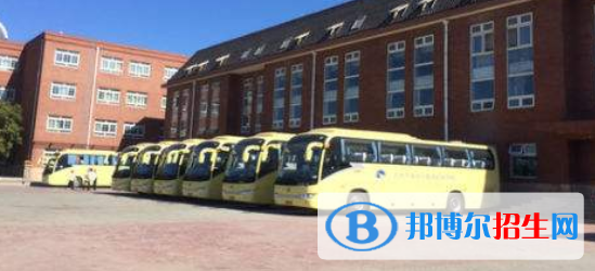 北京海淀國際學(xué)校高中部