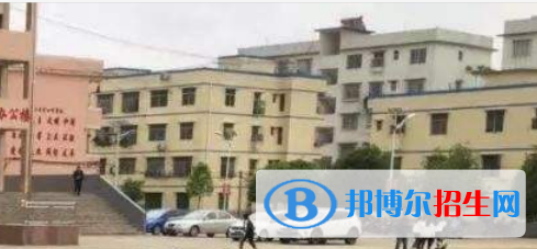 富川職業(yè)技術(shù)學(xué)校2020年報(bào)名條件、招生要求、招生對(duì)象 