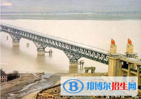 成都2020年鐵路學(xué)校哪個(gè)好