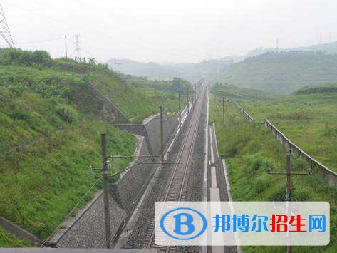成都2020年鐵路學(xué)校哪個比較好