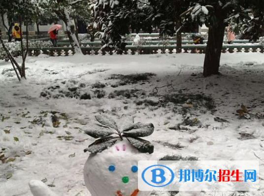 徽州師范學(xué)校2020年報(bào)名條件、招生要求、招生對(duì)象