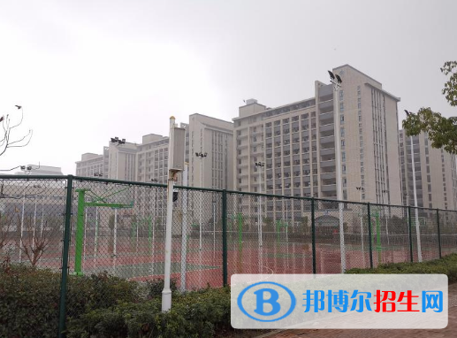 合肥工業(yè)學校2020年報名條件、招生要求、招生對象