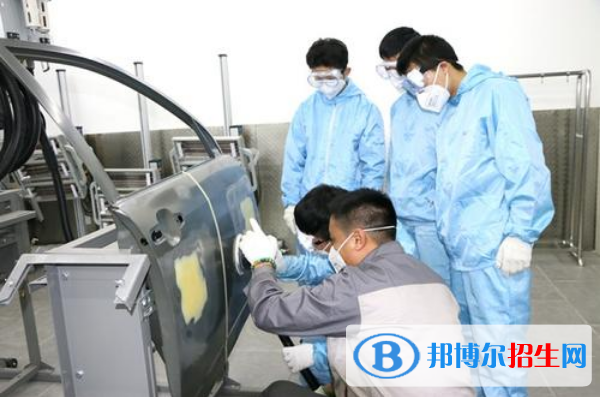 重慶2022年初中生讀汽修學(xué)校