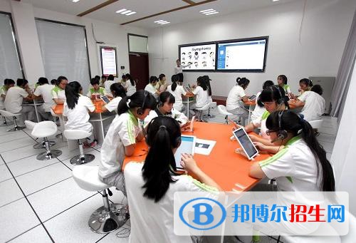 杭州財經(jīng)職業(yè)學(xué)校2020年招生辦聯(lián)系電話