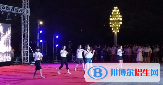 石家莊康福外國(guó)語(yǔ)學(xué)校怎么樣、好不好