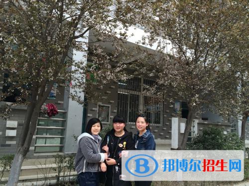 河南新聞出版學(xué)校2021年學(xué)費(fèi)、收費(fèi)多少