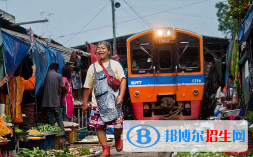 六盤水2020年200分能上鐵路學校嗎