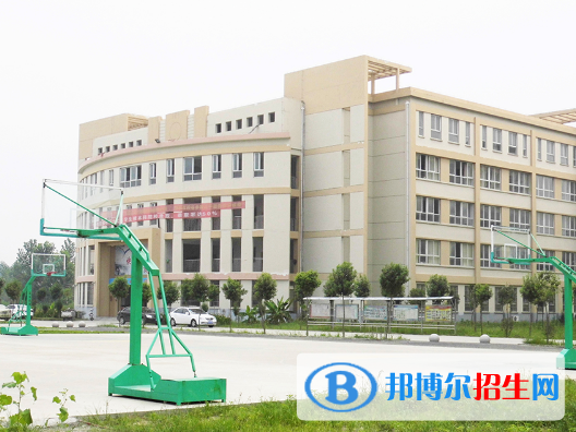 阜陽工商貿(mào)易學(xué)校2020年報名條件、招生要求、招生對象