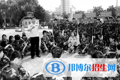 西峽縣中等職業(yè)學校2021年報名條件、招生要求、招生對象