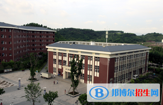 重慶2022年汽修學校讀出來是什么文憑