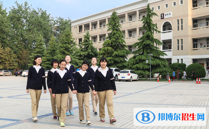 鄭州鄭中國際學校網(wǎng)站網(wǎng)址