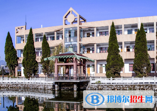 蕪湖機械工程學校2020年招生辦聯系電話