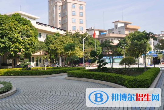 湛江海濱職業(yè)技術(shù)學(xué)校2020年報(bào)名條件、招生要求、招生對象