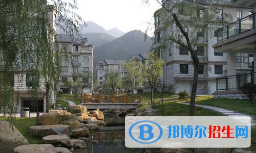 鄭州綠野科技中等專業(yè)學(xué)校2021年學(xué)費(fèi)、收費(fèi)多少