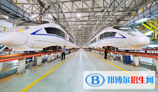 金昌2020年鐵路學(xué)校和中專(zhuān)有哪些區(qū)別