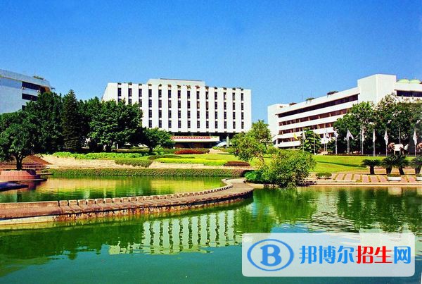 南陽(yáng)廣播電視中等專(zhuān)業(yè)學(xué)校2021年招生辦聯(lián)系電話(huà)