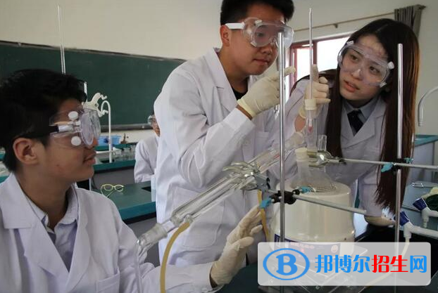 青島銀河學(xué)校2020年學(xué)費(fèi)、收費(fèi)多少