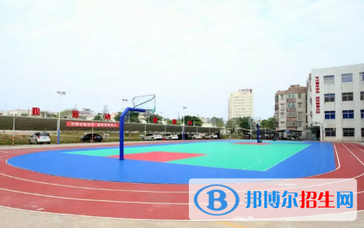 廉江衛(wèi)生職業(yè)技術學校2020年報名條件、招生要求、招生對象