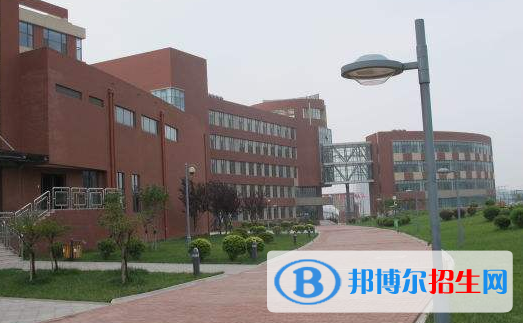 青島孔裔國(guó)際公學(xué)2020年招生辦聯(lián)系電話