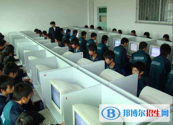 信陽(yáng)中等專業(yè)技術(shù)學(xué)校2021年有哪些專業(yè)