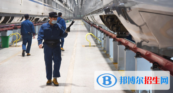 金昌2020年鐵路學(xué)校是中專(zhuān)還是大專(zhuān)