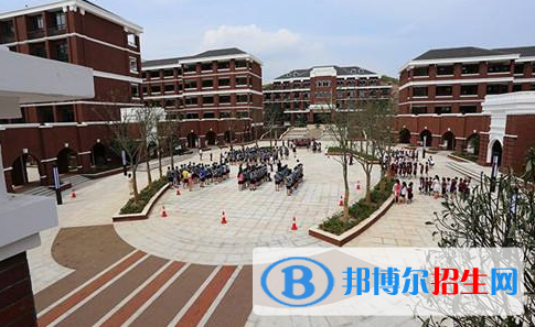 宜昌龍盤湖國(guó)際學(xué)校2020年招生辦聯(lián)系電話