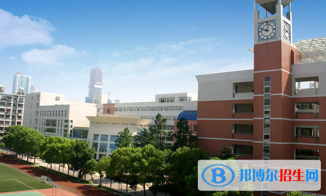 武漢外國語學(xué)校2020年報名條件、招生要求、招生對象