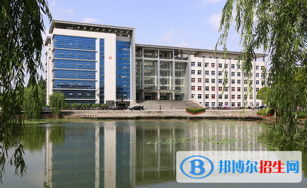 湖北職業(yè)技術(shù)學(xué)院2020年報(bào)名條件、招生要求、招生對(duì)象