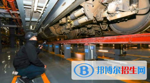 白銀2020年鐵路學(xué)校招生電話