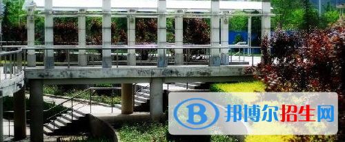 西安工業(yè)科技技術學校網(wǎng)站網(wǎng)址