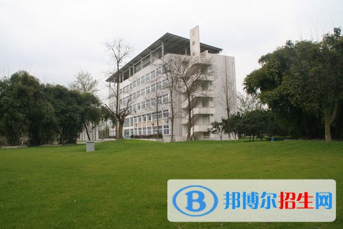 四川電力職業(yè)技術(shù)學院2020年招生辦聯(lián)系電話