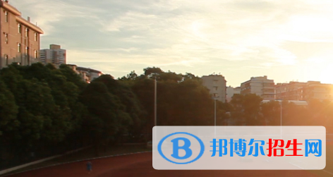 廣西工業(yè)職業(yè)技術學院五年制大專2020年報名條件、招生要求、招生對象