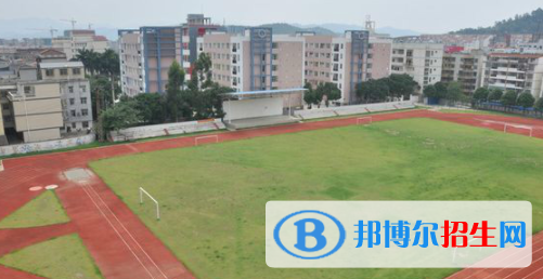 百色市職業(yè)技術(shù)學(xué)校2020年報(bào)名條件、招生要求、招生對(duì)象 