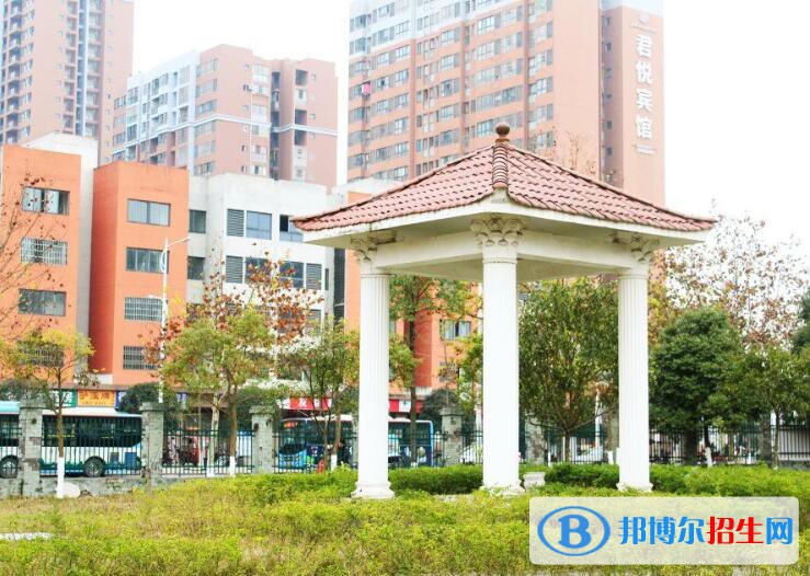 重慶應用技術(shù)職業(yè)學院網(wǎng)站網(wǎng)址