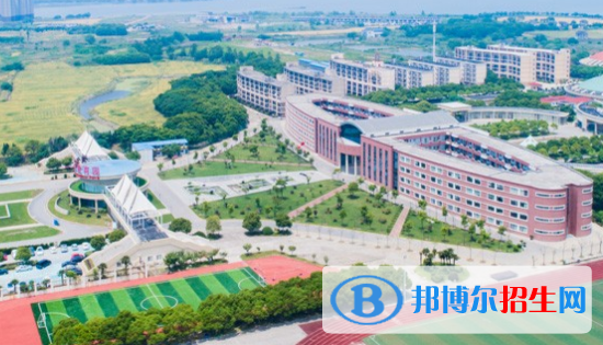 中加楓華國際學(xué)校2020年學(xué)費、收費多少