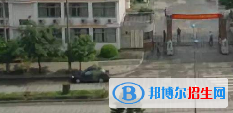 南寧財(cái)貿(mào)管理學(xué)校2020年報(bào)名條件、招生要求、招生對(duì)象
