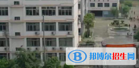南寧財貿(mào)管理學(xué)校網(wǎng)站網(wǎng)址 