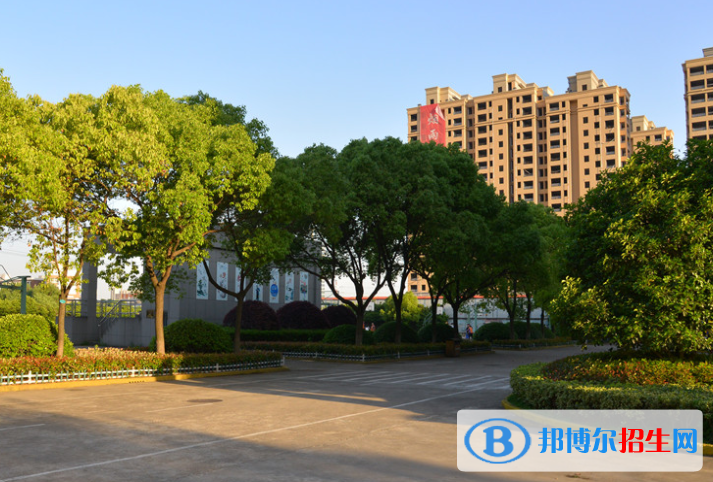 嘉興二十一世紀外國語學校怎么樣、好不好