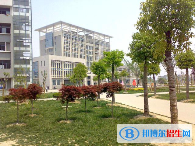 鹽城機(jī)電高等職業(yè)技術(shù)學(xué)校怎么樣、好不好
