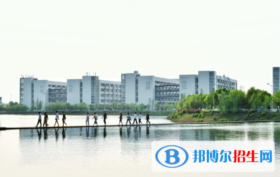 吉安職業(yè)技術(shù)學(xué)院怎么樣、好不好