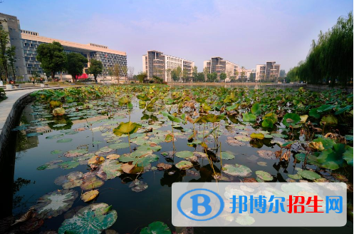 杭州職業(yè)技術(shù)學院2020年報名條件、招生要求、招生對象
