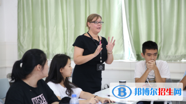 深圳國(guó)際交流學(xué)院地址在哪里