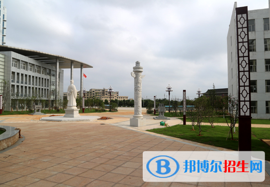 江西中醫(yī)藥高等專(zhuān)科學(xué)校2020年招生辦聯(lián)系電話