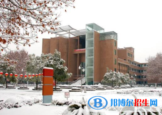 江西陶瓷工藝美術(shù)職業(yè)技術(shù)學(xué)院2020年學(xué)費(fèi)、收費(fèi)多少