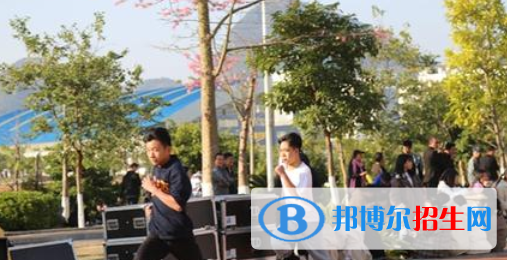 來(lái)賓職業(yè)教育中心學(xué)校怎么樣、好不好