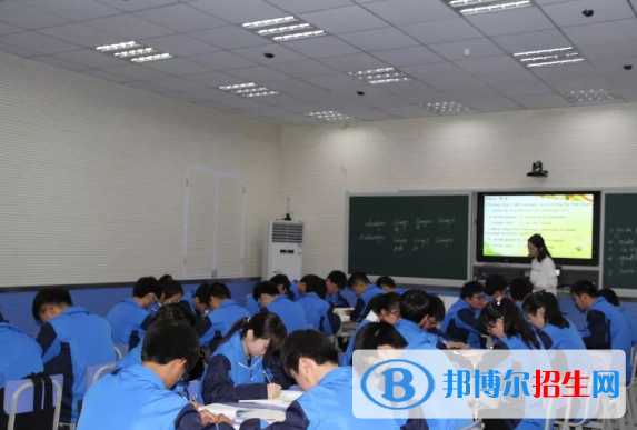 合肥市工程技術學校2020年報名條件、招生要求、招生對象