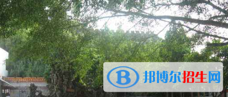 玉林市嶺南工業(yè)學(xué)校2020年報(bào)名條件、招生要求、招生對象