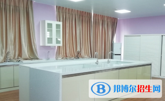 廣東華商技工學(xué)校2020年報(bào)名條件、招生要求、招生對(duì)象